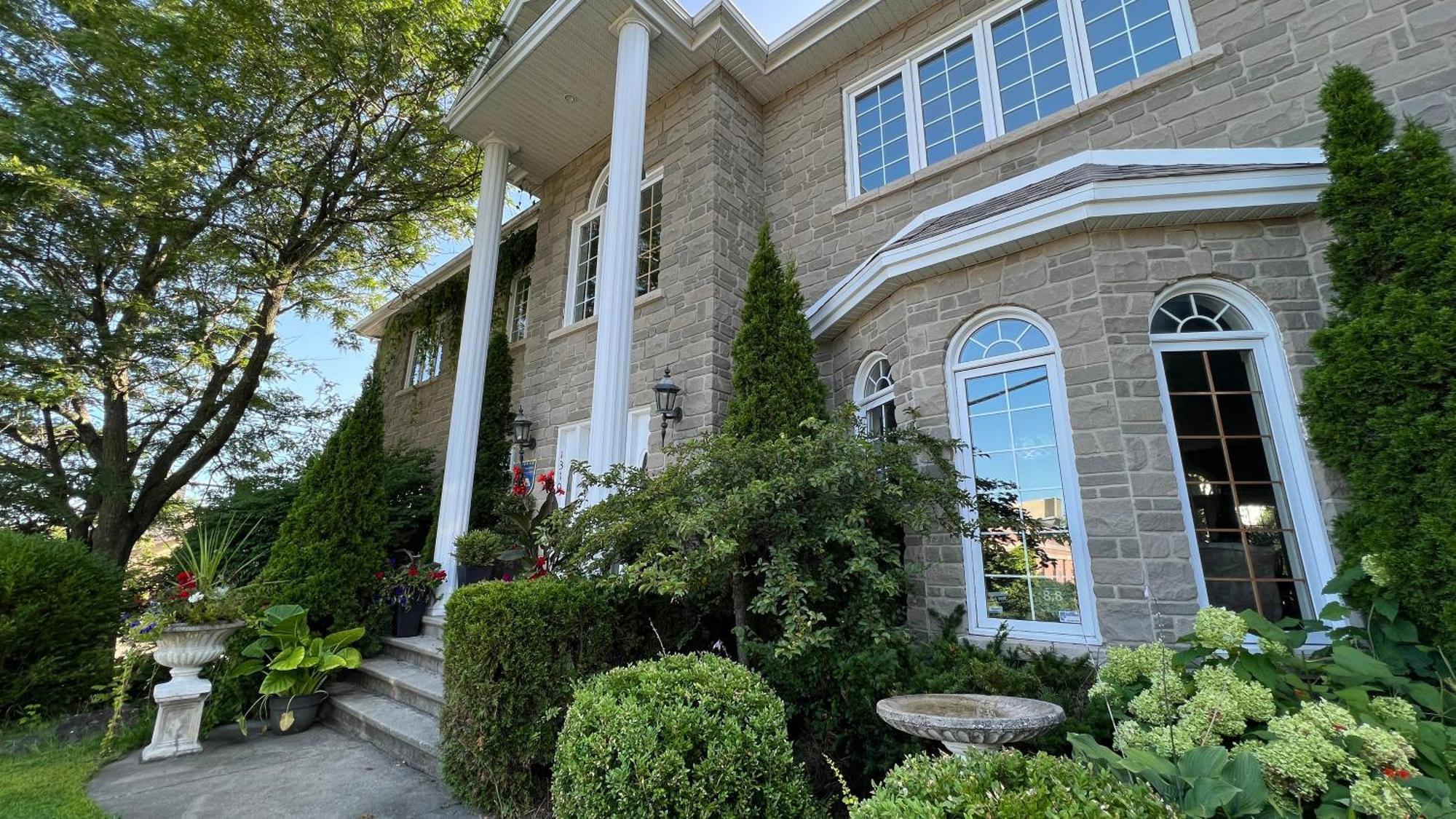 Gite Du Cameleon Sherbrooke Exterior photo